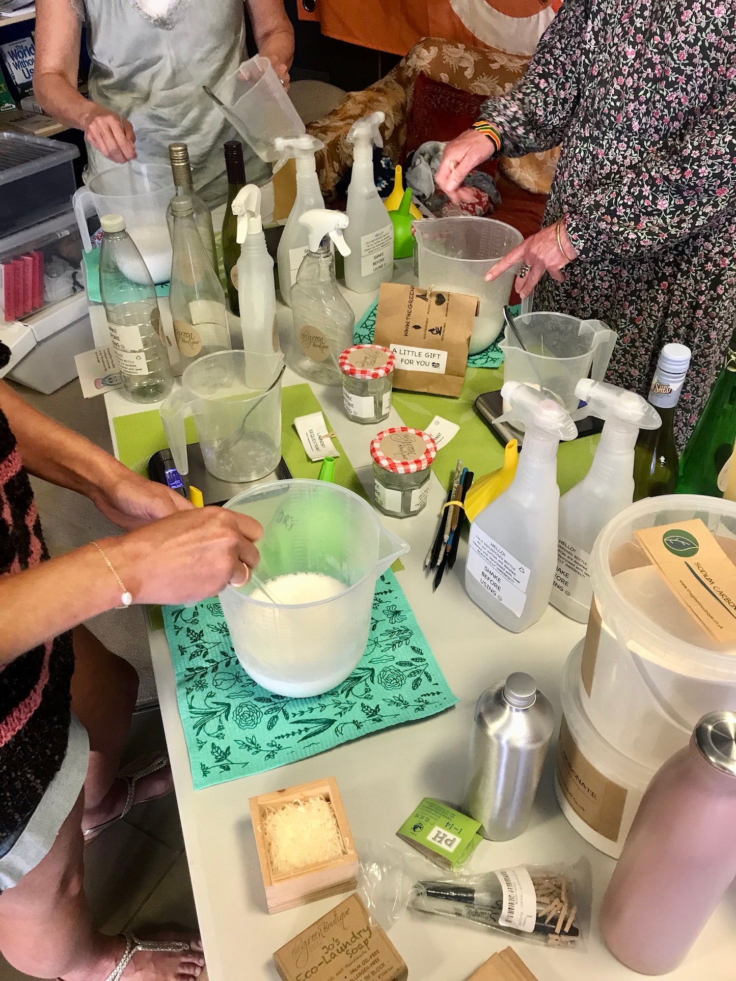 MAKE YOUR OWN NATURAL, ZERO-WASTE CLEANING PRODUCTS: WORTHING WORKSHOP