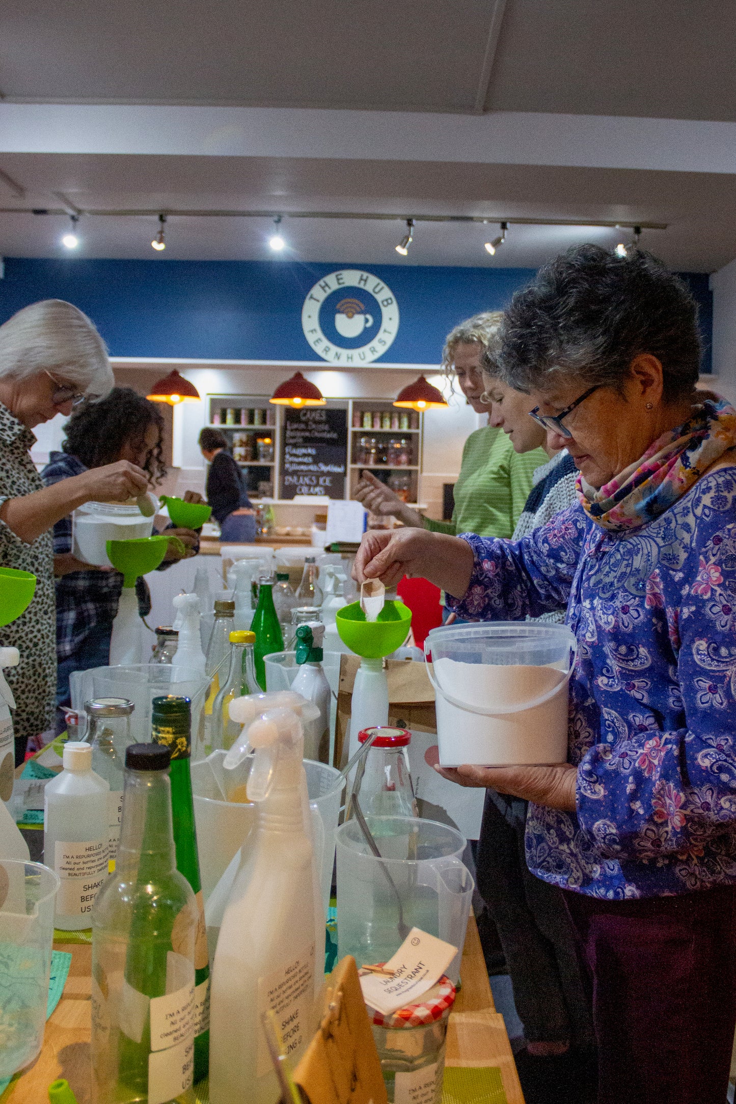 MAKE YOUR OWN NATURAL, ZERO-WASTE CLEANING PRODUCTS: HOVE WORKSHOP